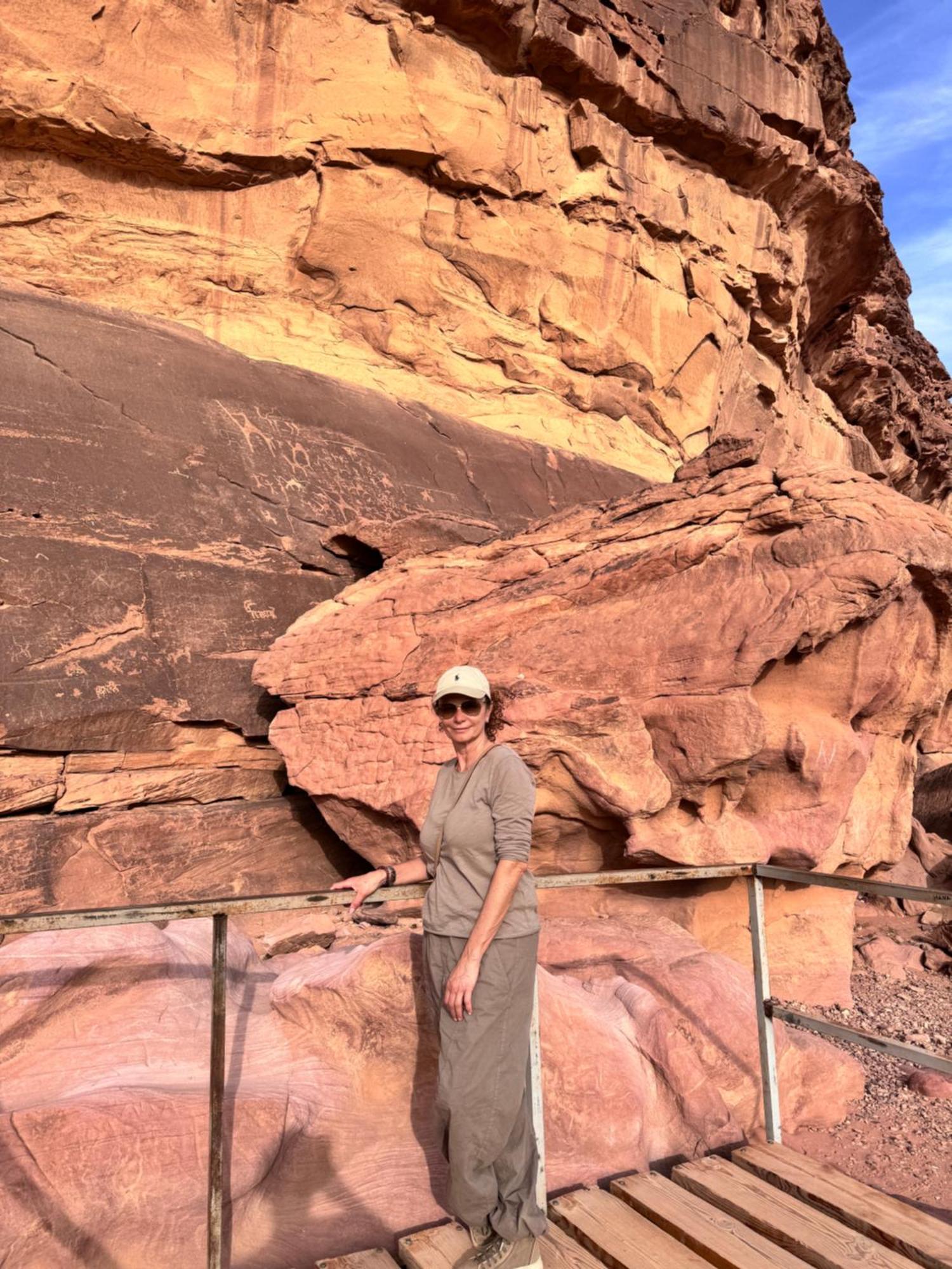 Wadi Rum Sky Camp Exterior photo